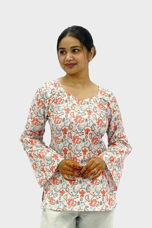 Gulbadan Kurti